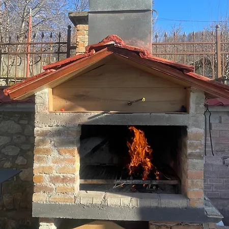 Tradicionale Violeta Villa *