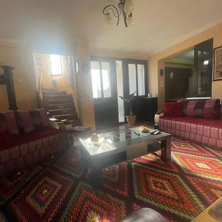 Villa Tradicionale Violeta *