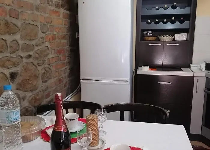 Tradicionale Violeta Villa Korce